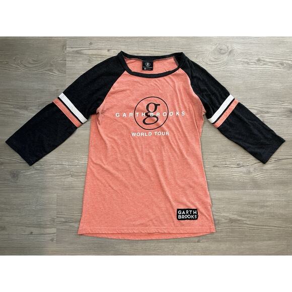 Garth Brooks Tops - Garth Brooks World Tour Baseball Style Tshirt Women’s Size M